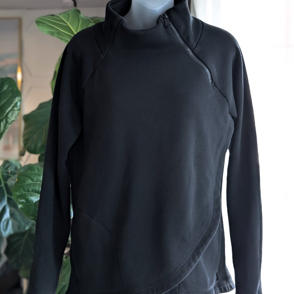 EUC - Athleta Cozy Karma Asym Pullover - Black